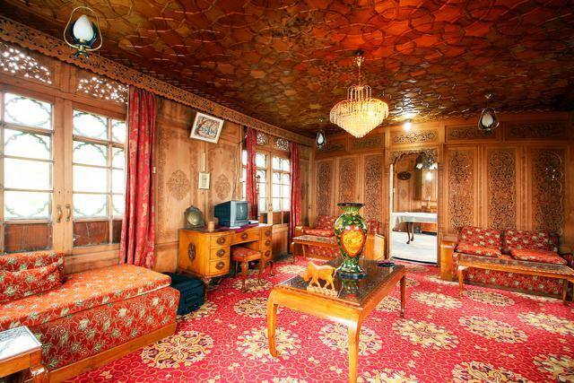 Canada Houseboat 2, Srinagar 3
